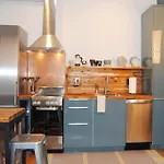 Trendy Studio In Prime South Philly Neighborhood